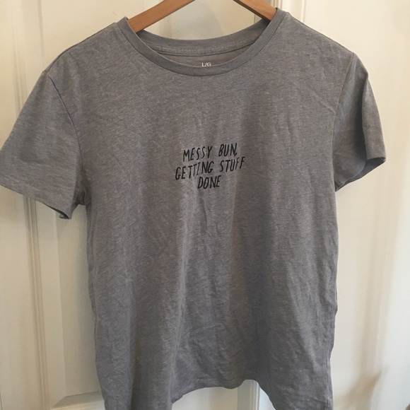 cute gray top!! - Picture 1 of 2